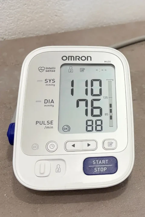 Omron Blutdruckmessgerät für die Blutdruckmessung